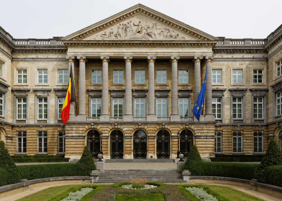 Aan welke kant van de geschiedenis wil deze regering staan?